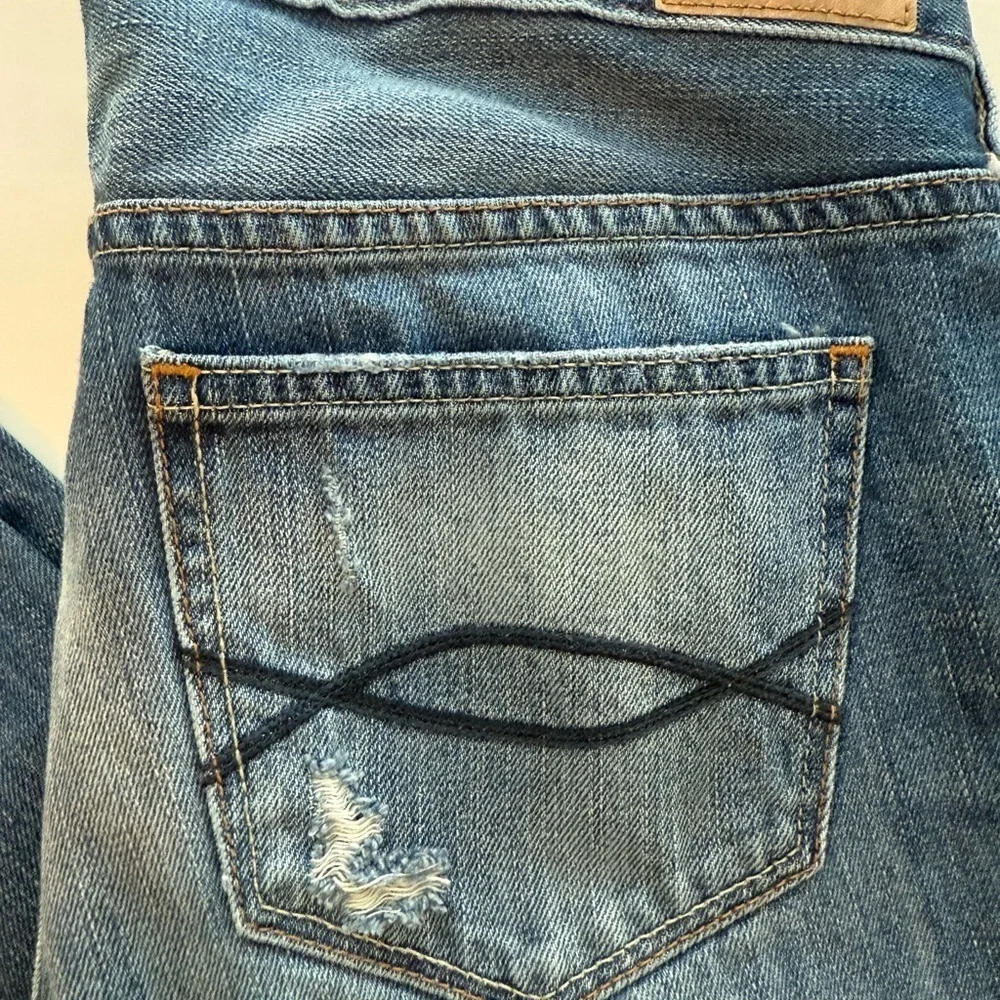 Abercrombie & Fitch Women’s Destroyed Straight Leg Jeans
